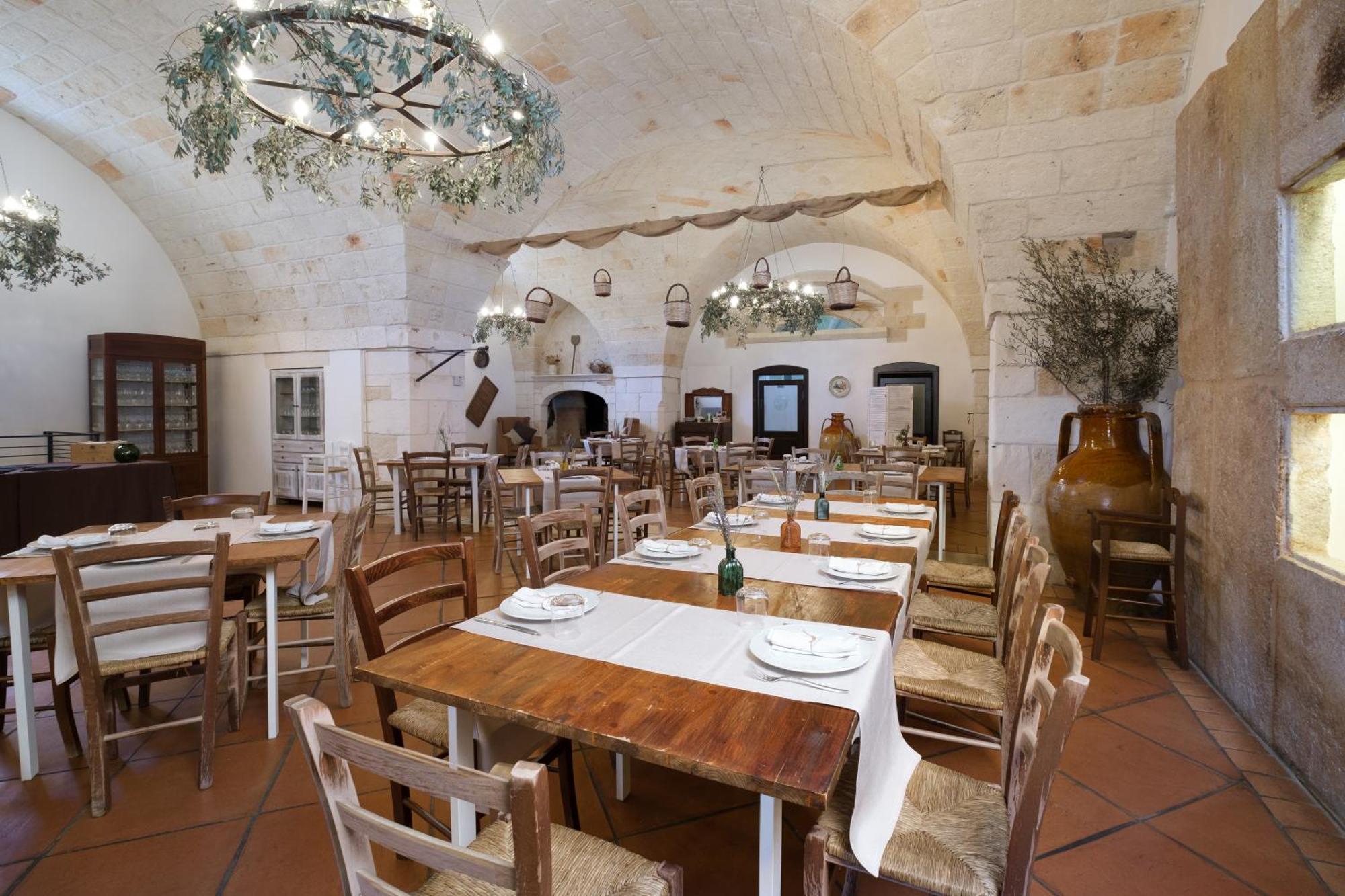 Masseria Borgo Santuri Ostuni Exteriör bild
